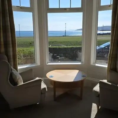 4 Kames Bay