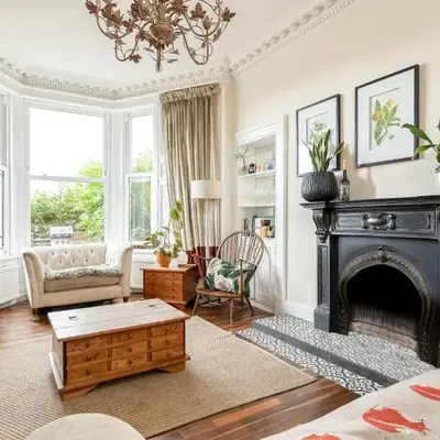 Stylish Victorian Apartment's close to the Botanical gardens