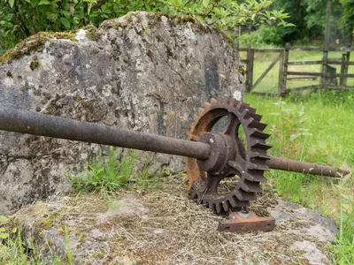 a metal object sitting on top of a rock at Holiday Home Lorn Mill-2 by Interhome in Balloch