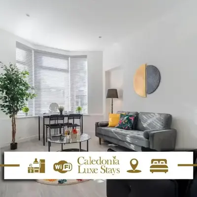 Dyke Apartment