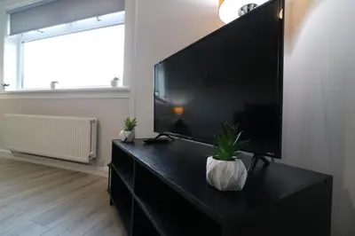 Gallery image of Signature - Sunnyside House in Holytown