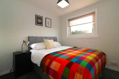Gallery image of Signature - Salisbury House in East Kilbride