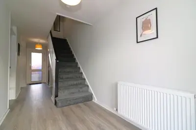 Gallery image of Signature - Salisbury House in East Kilbride