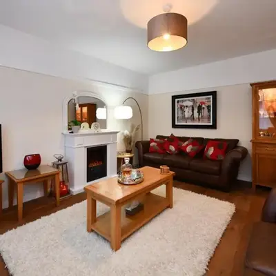 Ladyland Cottage in Maybole