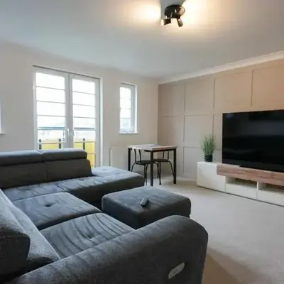 Whiteside Apartment