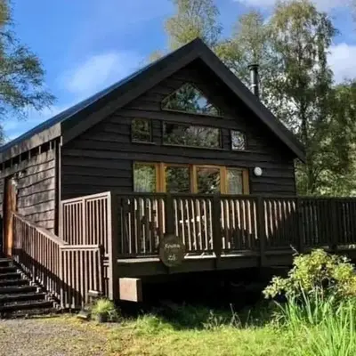 Rowan Log Cabin