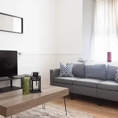 3 BDR House At Caledonia Luxe Stays Short Lets & Serviced Accommodation Tillicoultry