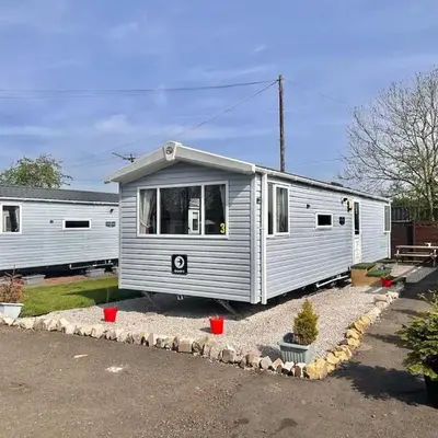 Swift 3-Bedroom Caravan Located in Uddingston