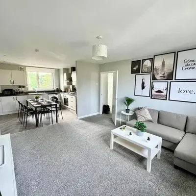 ClydeBank Brand new 3BDR Home