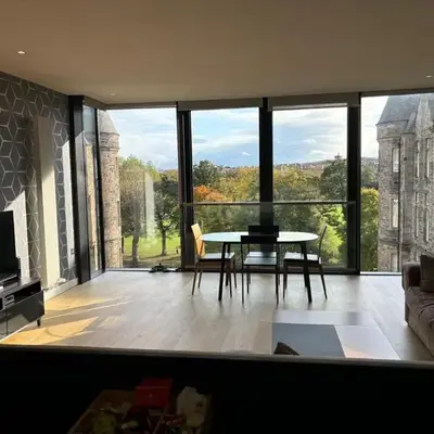 Stunning park view Quartermile apartment close proximity to Castle University