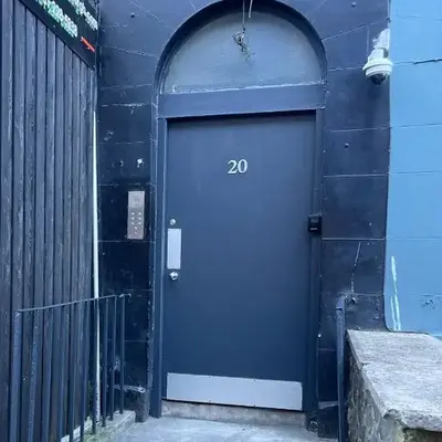 Central Morrison Street Apartment