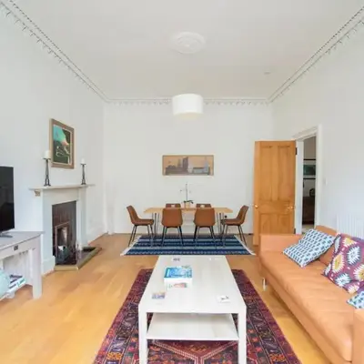 Stunning 3 Bed Flat in the Heart of the West End