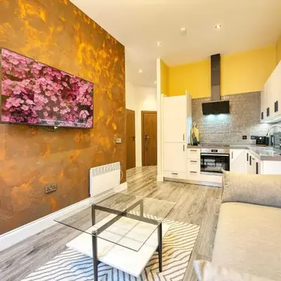 Lovely Central Station 1 Bed Apartment B10