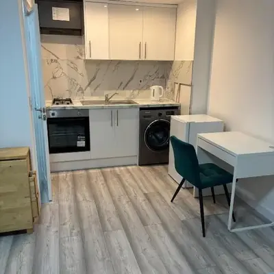 private Studio with its own kitchen and bathroom