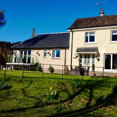 Lovely Riverside Holiday Home