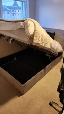 a bunk bed sitting in a room with at Modern Room in a Shared Flat near Haymarket in Edinburgh
