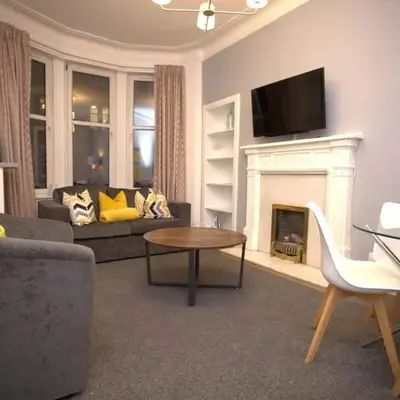 Renovated West End Flat in Glasgow