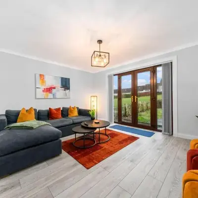 Cosy 2-Bed House I Easy Edinburgh Access I Sleeps 4