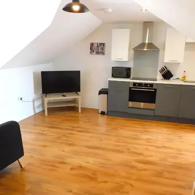 No 7 - Modern 1 Bedroom Apartment in Lanark Town Centre