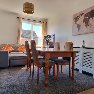 Stylish Coastal Retreat in Saltcoats