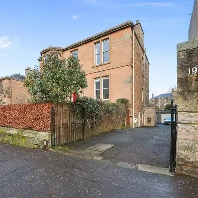 Merchiston 1 Room in Shared Apartment with Parking - Edinburgh