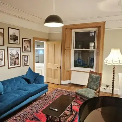 Cosy 2 bedroom flat-castle view