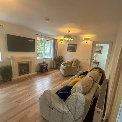 The West Wing - 1Bedroom Annexe with parking