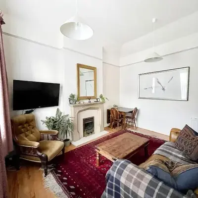 Little West End cottage
