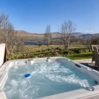 Oak Cottage and Hot Tub