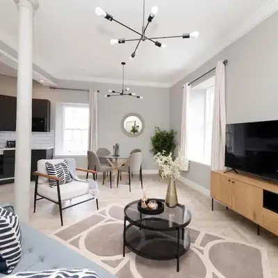 1 Bed in the heart of Grassmarket with Castle Views