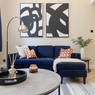 1 bed in heart of Old Town with Castle Views