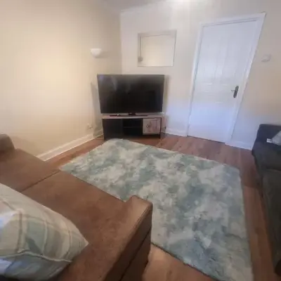 Cheerful two bedroom home in Dunfermline
