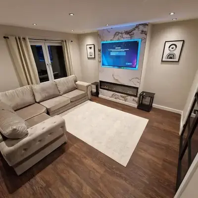 Edinburgh West Luxury 5 Bedroom Home