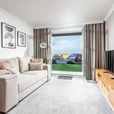 Old Prestwick Point - Donnini Apartments