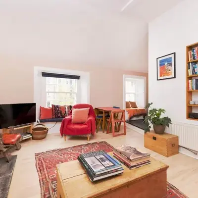 Chic 1-Bedroom Apartment in Edinburgh New Town
