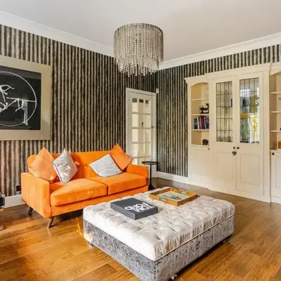 Edwardian Manor hot tub & Pool in Glasgow