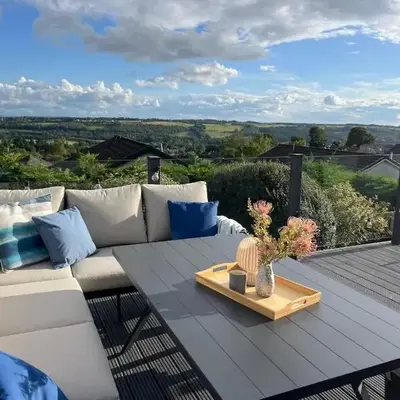 Stylish 3 Bedroom with Balcony and Amazing View
