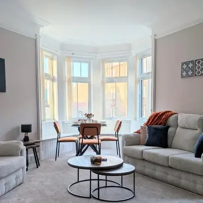 Longrow Apartment