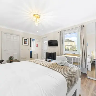 O Hill Crescent 1 Bedroom Studio - Edinburgh