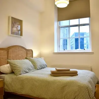 Luxury Historic City-Centre Flat & Free Parking
