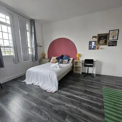 #127 Modern City Suite Digbeth Creative Quarter
