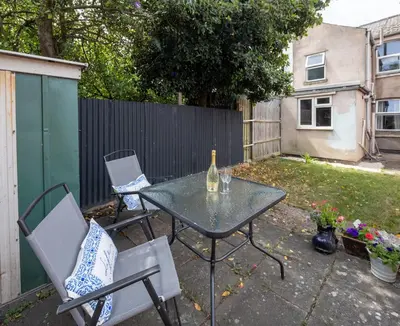 Gallery image of 3 Bedroom house In Gloucester in Moffat