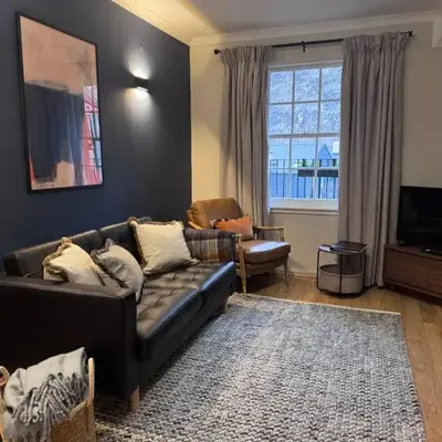 JOIVY Stylish Castle View Flat with Balcony