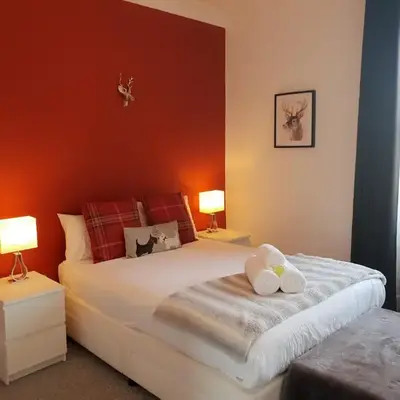 Stylish City Apartment - Near Haymarket