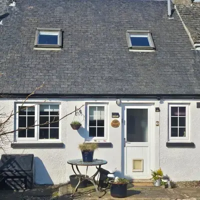 3 Knocknaha Cottage