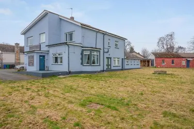 a large house with a yard in front of it at Queensferry Guest house in Rosyth