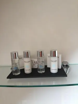 a shelf with four differentiatesiatesiatesiatesiatesktop at Inverasdale in Oban