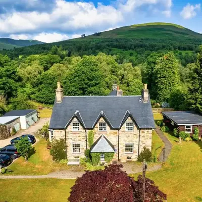 Mansewood Country House