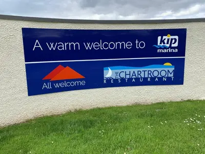 a sign for a warm welcome to kipp nation at Cameron Cottage in Inverkip