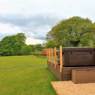 Cairnfold Cabins